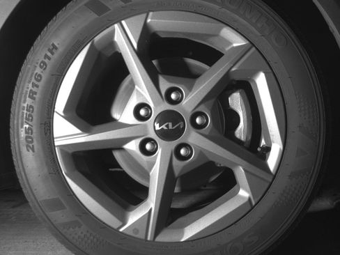 Used 2025 Kia K4 FWD image 13
