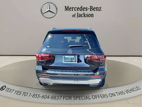 Certified 2025 Mercedes-Benz GLB 250 image 7