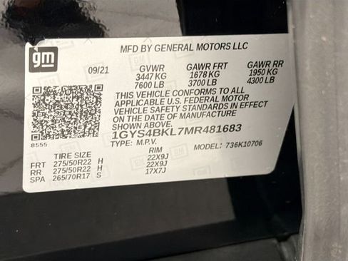 Certified 2021 Cadillac Escalade Premium Luxury AWD/4WD image 29