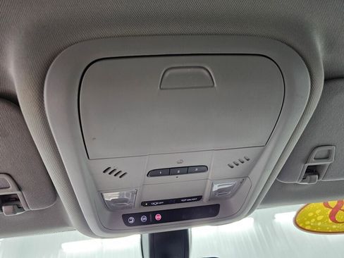 Used 2018 Chevrolet Equinox LT image 22