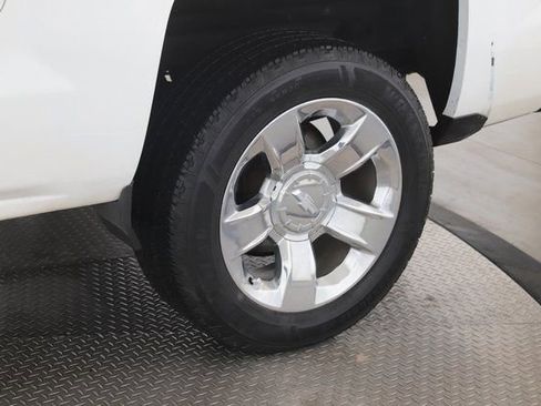 Used 2018 Chevrolet Silverado 1500 LTZ Z71 w/ LTZ Plus Package AWD/4WD image 14