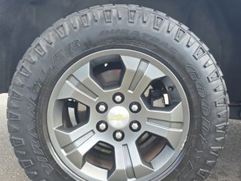 Used 2016 Chevrolet Tahoe LT w/ Luxury Package AWD/4WD image 24