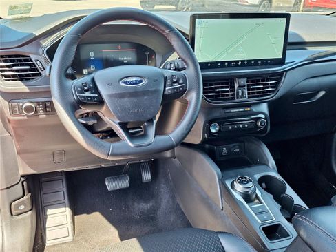 Used 2025 Ford Escape ST-Line w/ Tech Pack #1 FWD image 34