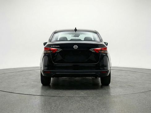 Used 2025 Nissan Versa SV image 7