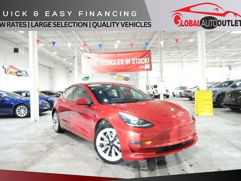 Used 2023 Tesla Model 3 Standard Range image 1