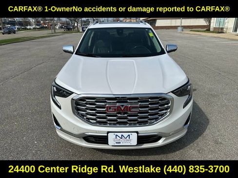 Used 2020 GMC Terrain Denali w/ Denali Premium Package AWD/4WD image 2