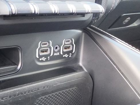 Used 2024 RAM 2500 Limited AWD/4WD image 31
