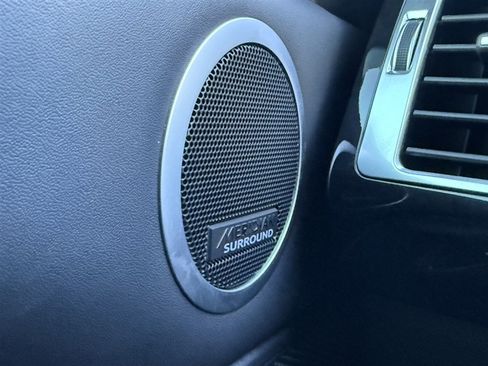 Used 2020 Land Rover Discovery HSE Luxury image 44