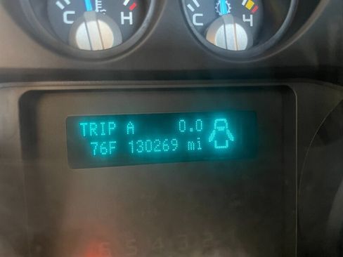Used 2015 Ford F250 XL w/ XL Value Package AWD/4WD image 9