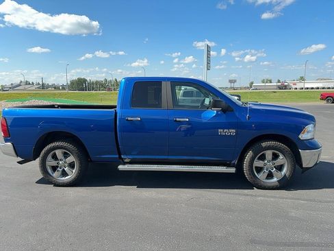 Used 2017 RAM 1500 Big Horn AWD/4WD image 4