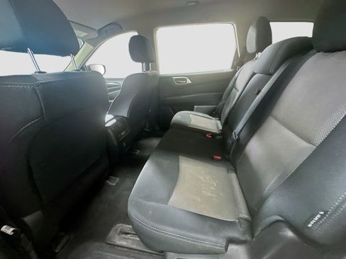 Used 2018 Nissan Pathfinder SV AWD/4WD image 26