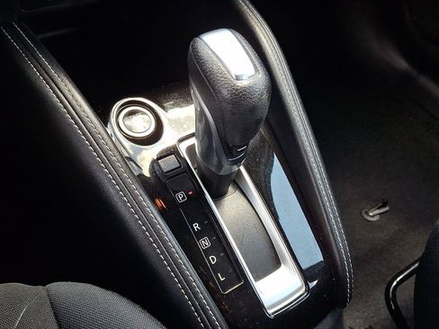 Used 2019 Nissan Kicks S FWD image 17