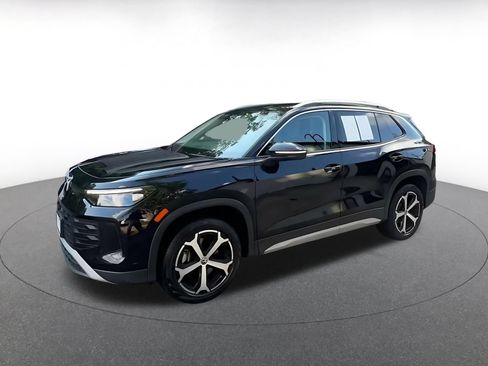Used 2026 Volkswagen Tiguan SE AWD/4WD image 4