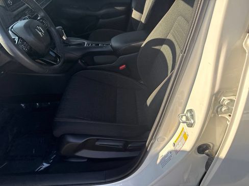 Used 2024 Honda HR-V Sport image 30
