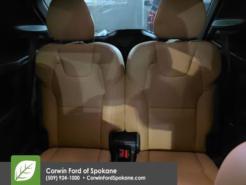 Used 2018 Volvo XC90 T5 Momentum w/ Convenience Package image 7