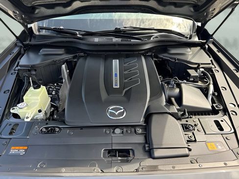 Used 2024 MAZDA CX-90 Plug-In Hybrid w/ Preferred AWD/4WD image 31
