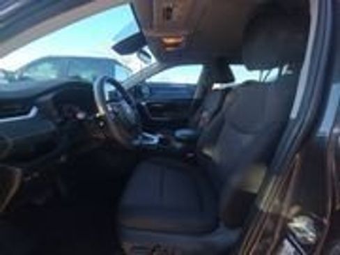 Used 2019 Toyota RAV4 XLE image 19