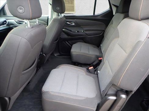 Used 2020 Chevrolet Traverse LT w/ Driver Confidence II Package image 10