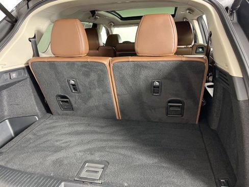 Used 2023 Acura MDX SH-AWD w/ Technology Package image 11