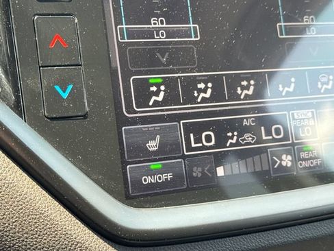 Used 2023 Subaru Ascent Onyx Edition Limited AWD/4WD image 25
