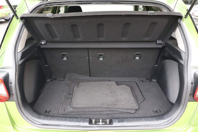 Used 2022 Hyundai Venue SE w/ Cargo Package FWD image 24