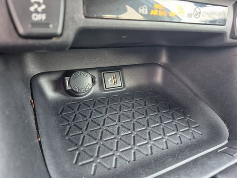 Used 2024 Toyota RAV4 XLE image 18