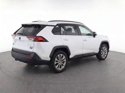 Used 2023 Toyota RAV4 XLE Premium AWD/4WD image 5