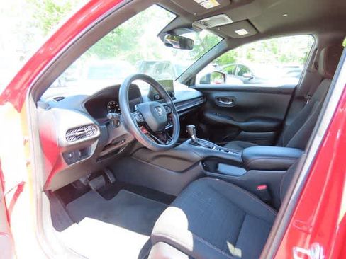 Certified 2024 Honda HR-V Sport image 2