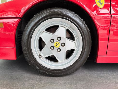 Used 1990 Ferrari Testarossa RWD image 46