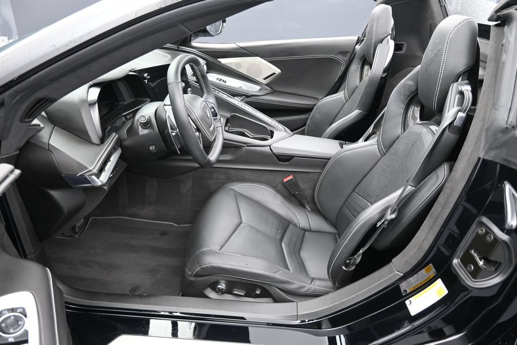 Used 2023 Chevrolet Corvette Stingray Premium Conv w/ Battery Protection Package RWD image 17
