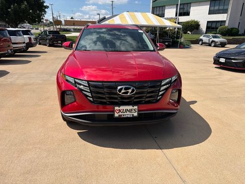 Used 2023 Hyundai Tucson SEL w/ Convenience Package AWD/4WD image 4