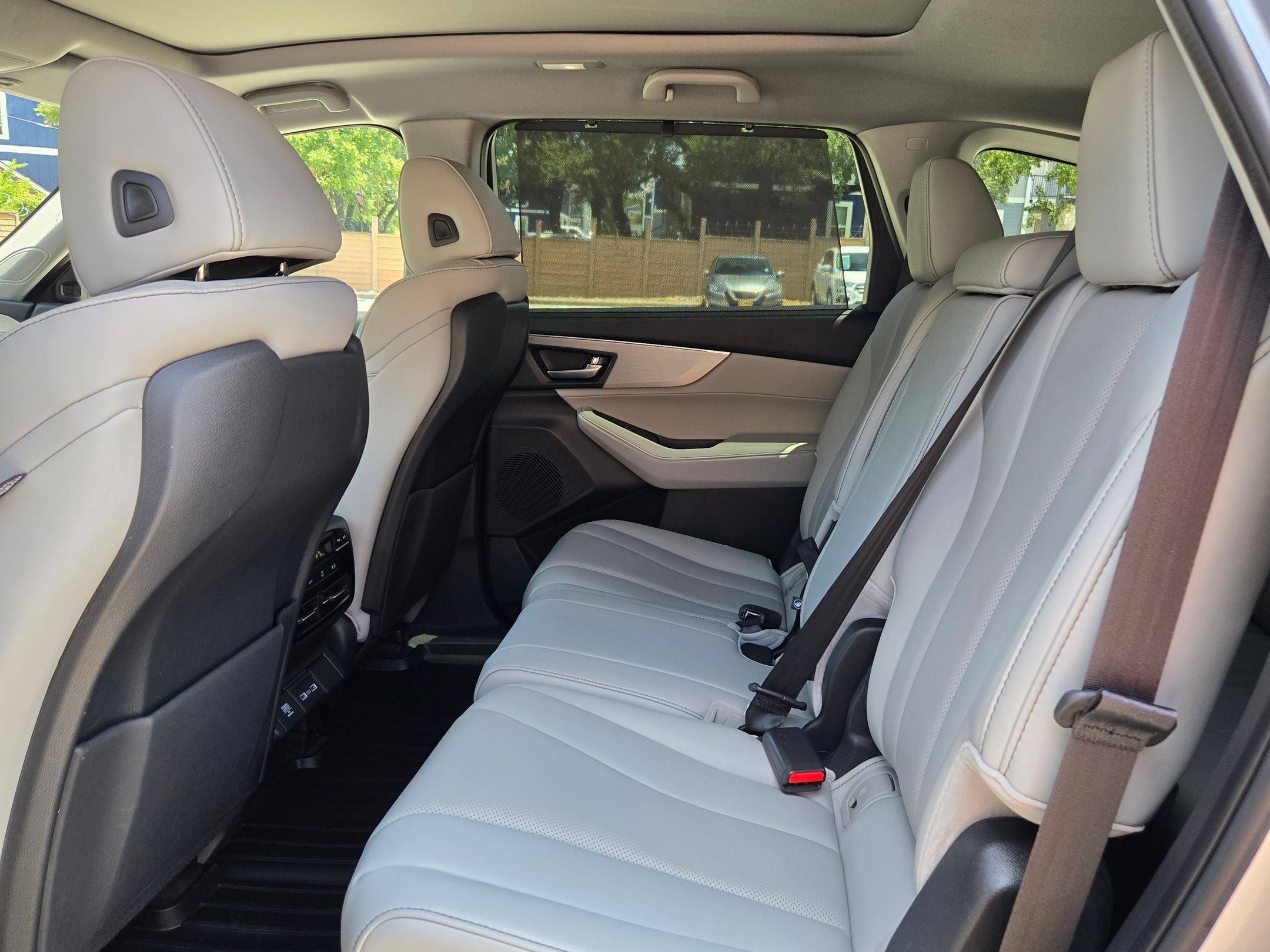 Certified 2024 Acura MDX w/ Technology Package AWD/4WD image 14