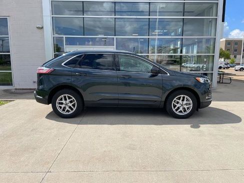Certified 2023 Ford Edge SEL w/ Convenience Package AWD/4WD image 4