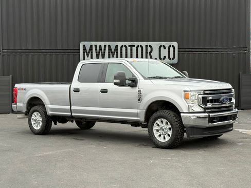 Used 2020 Ford F250 XLT image 1