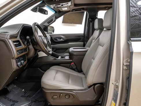 Used 2021 Chevrolet Suburban Z71 AWD/4WD image 4