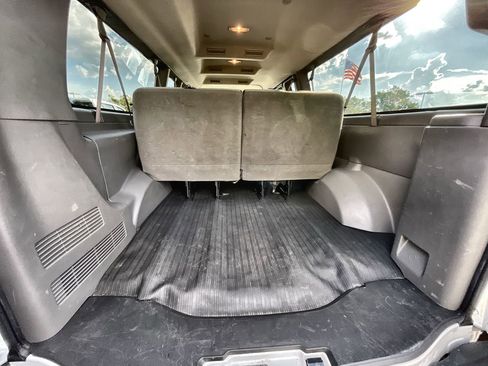 Used 2022 Chevrolet Express 3500 LS image 14