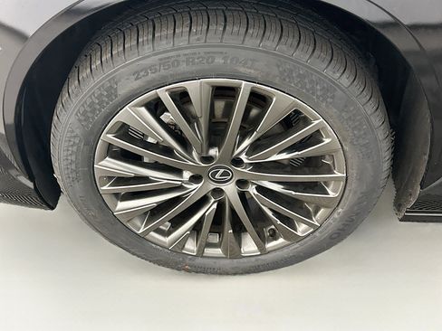 Used 2023 Lexus RZ 450e Premium w/ Accessory Package (2T) image 11