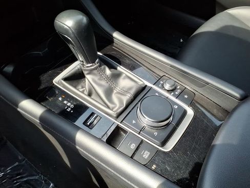 Used 2024 MAZDA MAZDA3 s FWD image 16