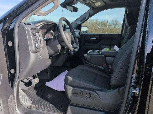 New 2026 Chevrolet Silverado 1500 Custom Trail Boss w/ LPO, Dark Essentials Package image 7