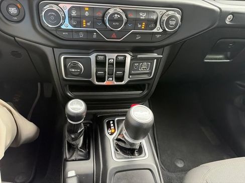 Used 2019 Jeep Wrangler Unlimited Sport S AWD/4WD image 20
