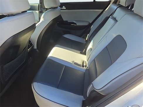 Certified 2018 Kia Sportage EX w/ EX Sport Appearance Package image 28