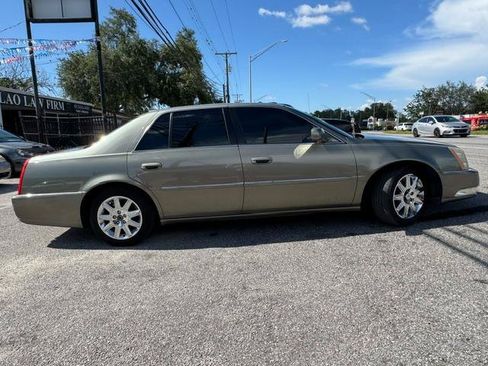 Used 2011 Cadillac DTS Premium w/ Driver Awareness Package FWD image 8