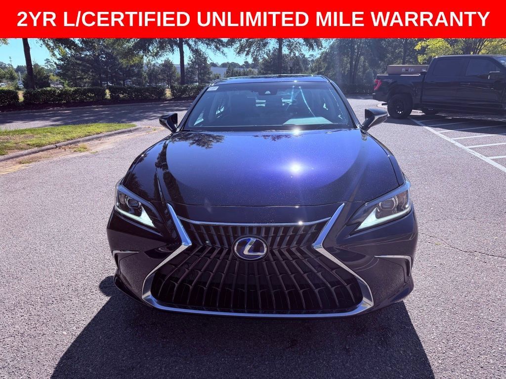 Certified 2022 Lexus ES 300h w/ Premium Package FWD image 2
