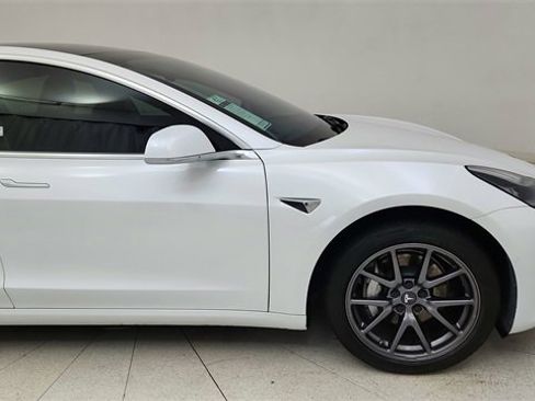 Used 2020 Tesla Model 3 Standard Range Plus image 7