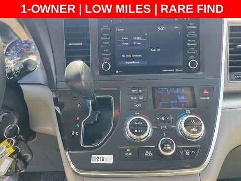 Used 2019 Toyota Sienna LE FWD image 25