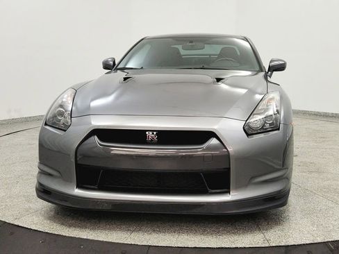 Used 2009 Nissan GT-R Premium AWD/4WD image 8