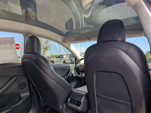 Used 2021 Tesla Model Y 2WD image 12
