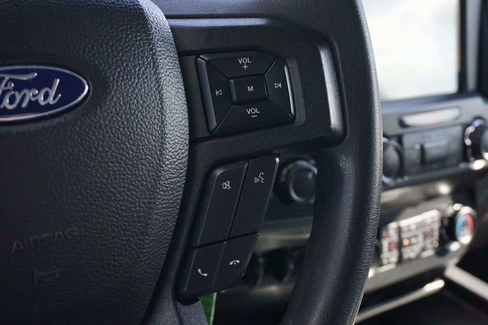 Used 2022 Ford F350 XLT w/ XLT Premium Package AWD/4WD image 20
