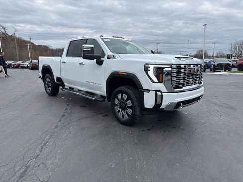 New 2026 GMC Sierra 2500 Denali w/ Denali Reserve Package image 4