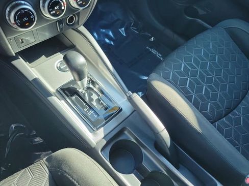 Used 2024 Mitsubishi Outlander Sport AWD image 32